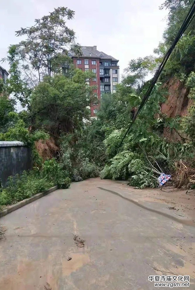 暴雨下的滎陽洞林寺受災實況，千年古剎災后修建迫在眉睫