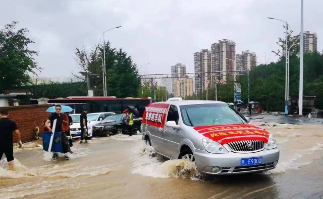 汽車人火速參與災(zāi)害搶險救援，專家建議購買二手車要摸清車況